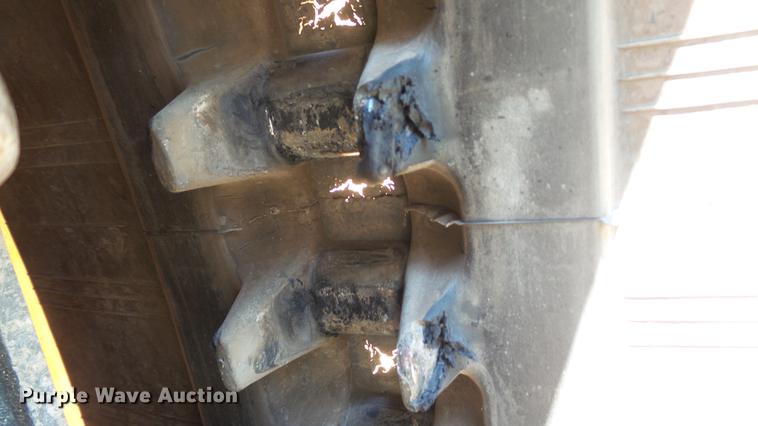 image for item DD7293 2015 Case TV380 skid steer