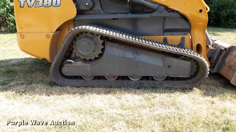 image for item DD7293 2015 Case TV380 skid steer