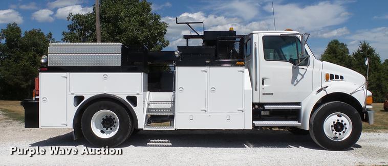 image for item DD7298 2002 Sterling Acterra service truck