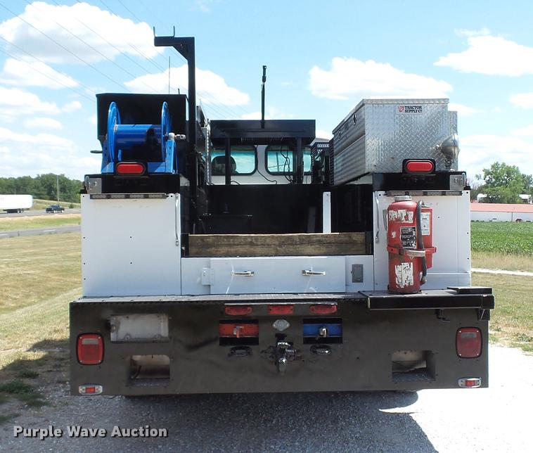 image for item DD7298 2002 Sterling Acterra service truck