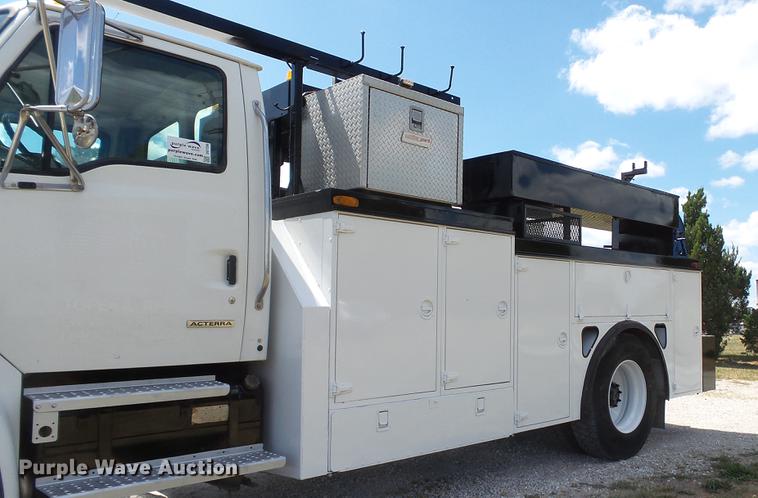 image for item DD7298 2002 Sterling Acterra service truck