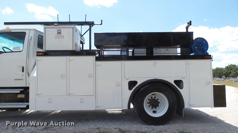 image for item DD7298 2002 Sterling Acterra service truck