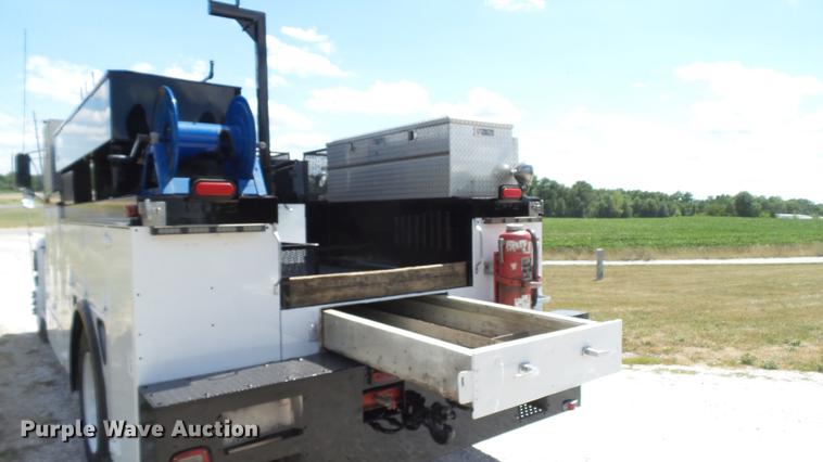 image for item DD7298 2002 Sterling Acterra service truck