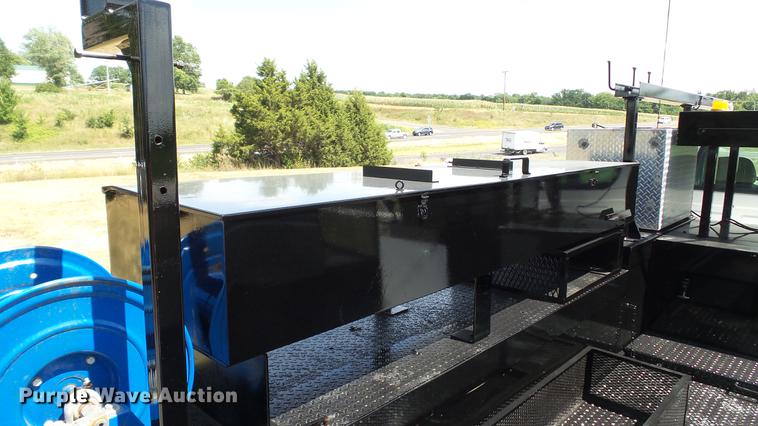 image for item DD7298 2002 Sterling Acterra service truck