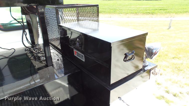 image for item DD7298 2002 Sterling Acterra service truck