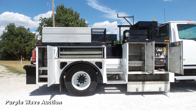 image for item DD7298 2002 Sterling Acterra service truck