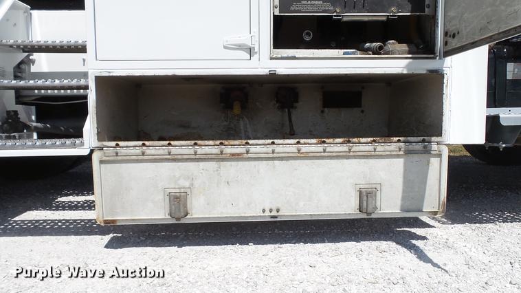 image for item DD7298 2002 Sterling Acterra service truck