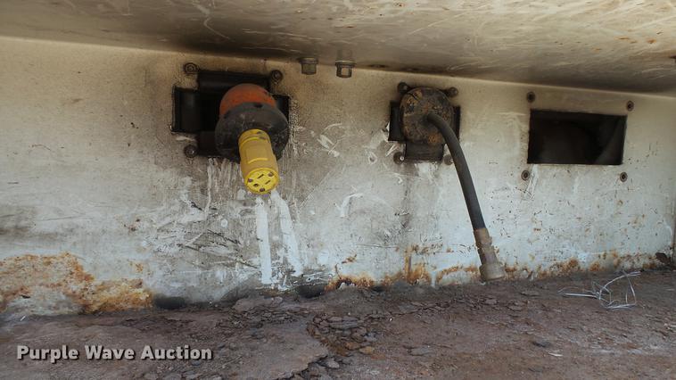 image for item DD7298 2002 Sterling Acterra service truck