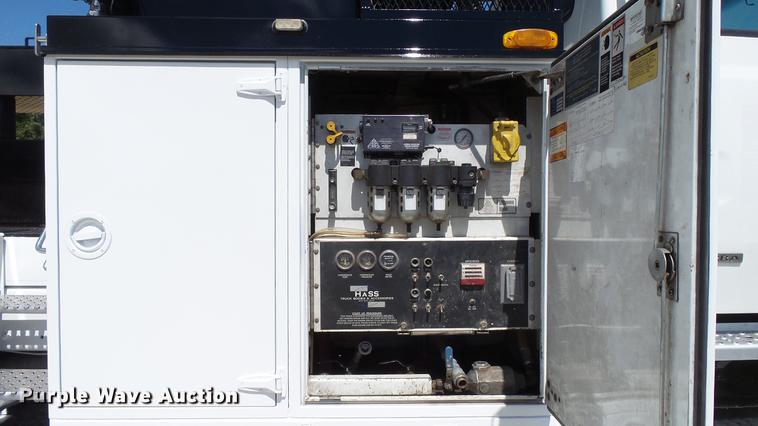 image for item DD7298 2002 Sterling Acterra service truck