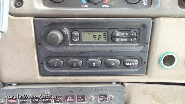 image for item DD7298 2002 Sterling Acterra service truck