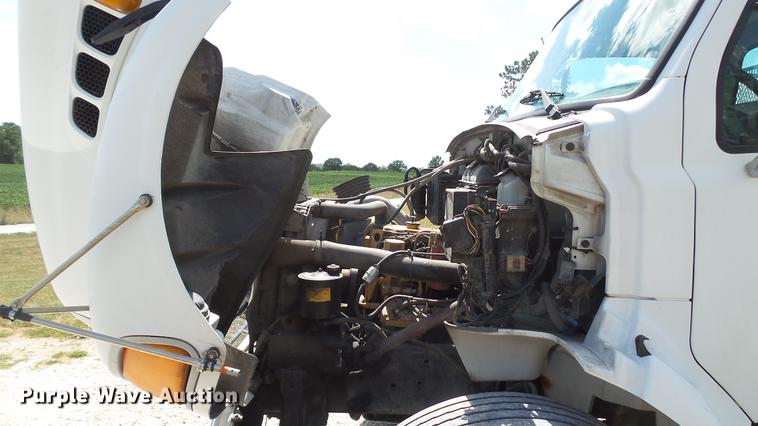 image for item DD7298 2002 Sterling Acterra service truck