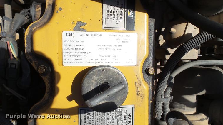 image for item DD7298 2002 Sterling Acterra service truck