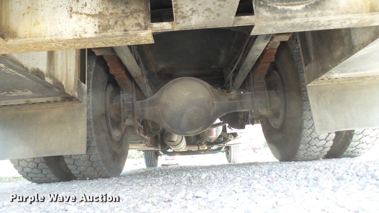 image for item DD7298 2002 Sterling Acterra service truck