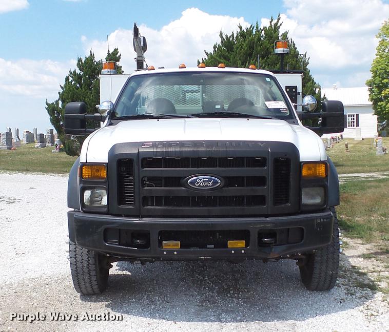 image for item DD7333 2008 Ford F550 Super Duty XL utility bed truck with crane