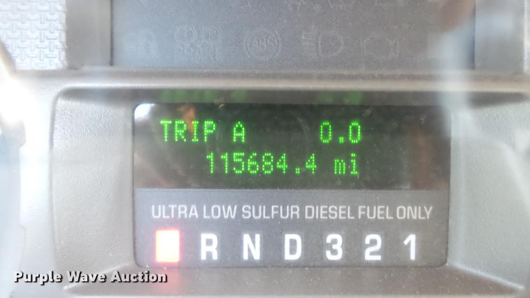 image for item DD7333 2008 Ford F550 Super Duty XL utility bed truck with crane