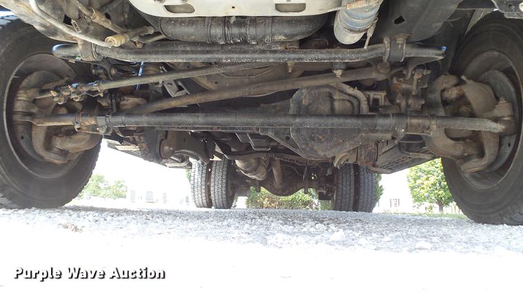 image for item DD7333 2008 Ford F550 Super Duty XL utility bed truck with crane