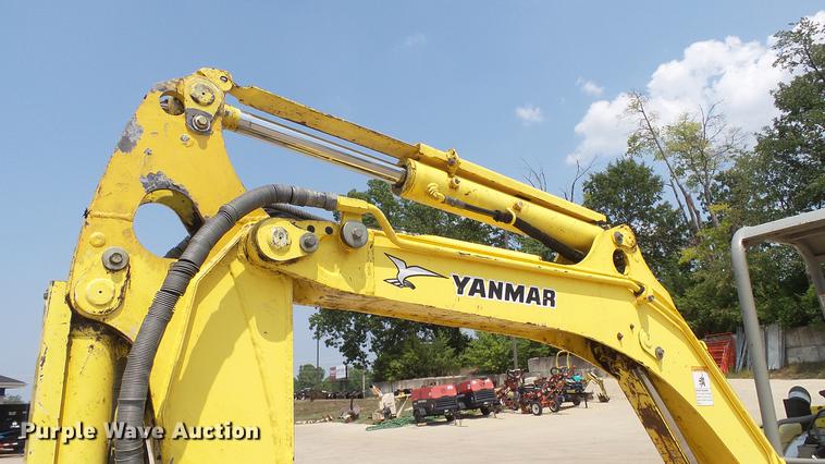 image for item DD7339 2008 Yanmar VIO35-5 mini excavator