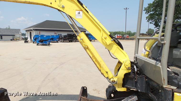 image for item DD7339 2008 Yanmar VIO35-5 mini excavator