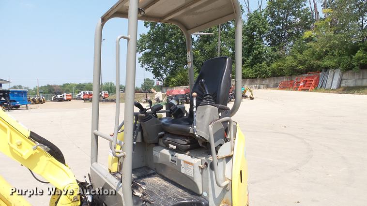 image for item DD7339 2008 Yanmar VIO35-5 mini excavator