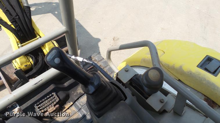 image for item DD7339 2008 Yanmar VIO35-5 mini excavator