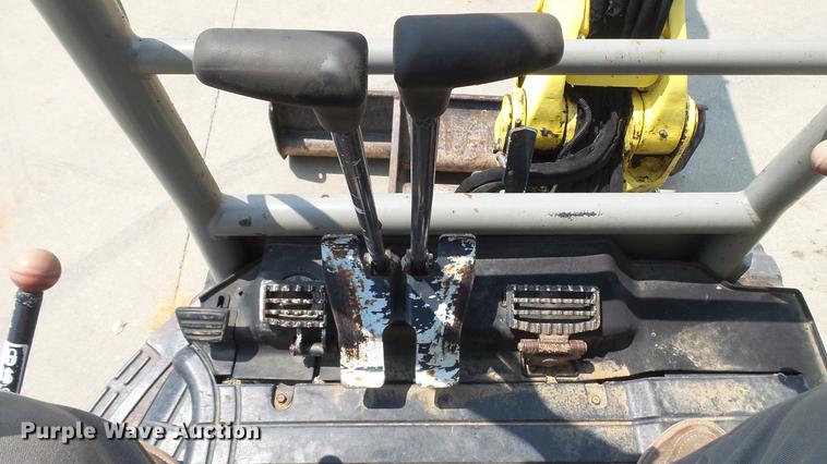 image for item DD7339 2008 Yanmar VIO35-5 mini excavator