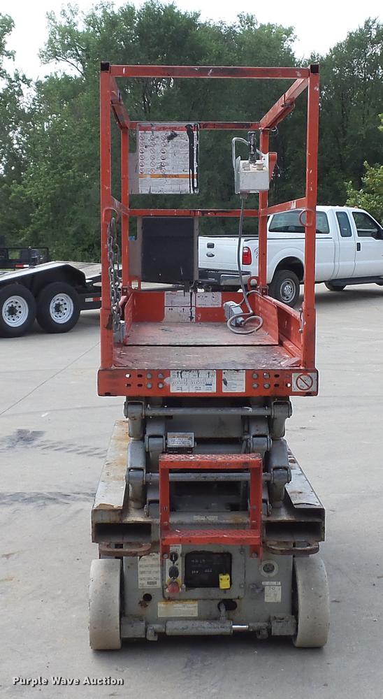image for item DD7340 2008 Sky Jack SJIII 3219 scissor lift