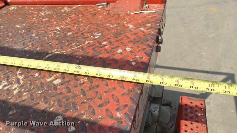 image for item DD7341 2008 Sky Jack SJIII 3219 scissor lift