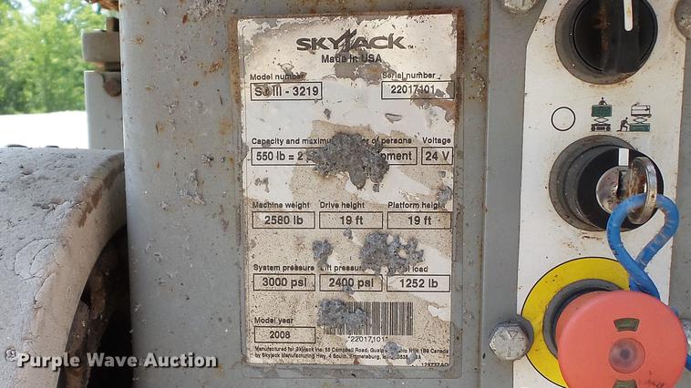 image for item DD7341 2008 Sky Jack SJIII 3219 scissor lift