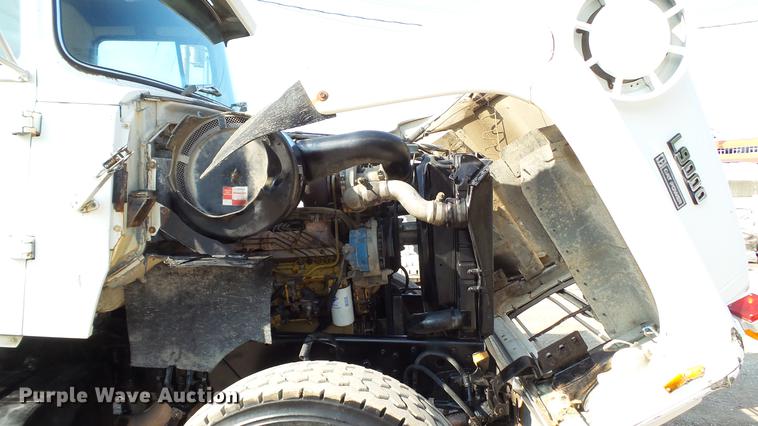 image for item DD7359 1989 Ford LT9000 dump truck