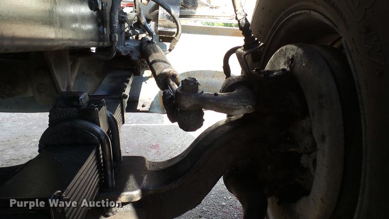 image for item DD7359 1989 Ford LT9000 dump truck