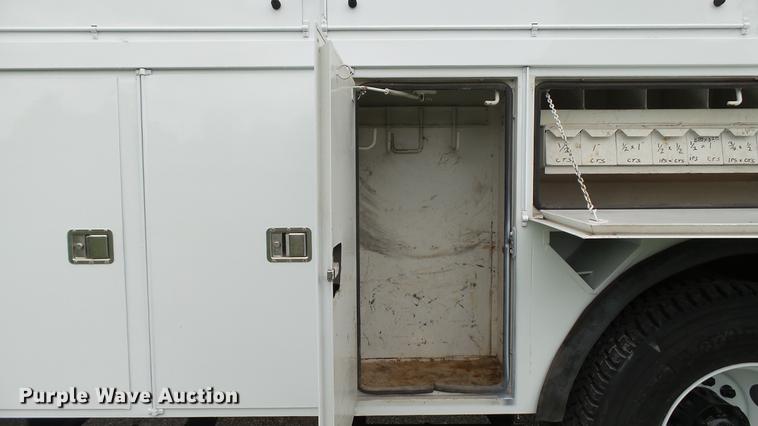 image for item DD7366 2001 Freightliner FL70 service truck