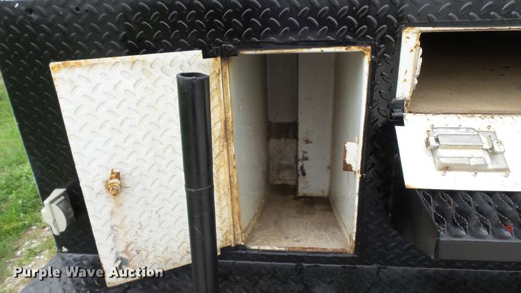 image for item DD7366 2001 Freightliner FL70 service truck