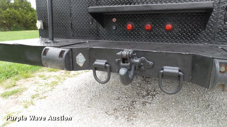 image for item DD7366 2001 Freightliner FL70 service truck