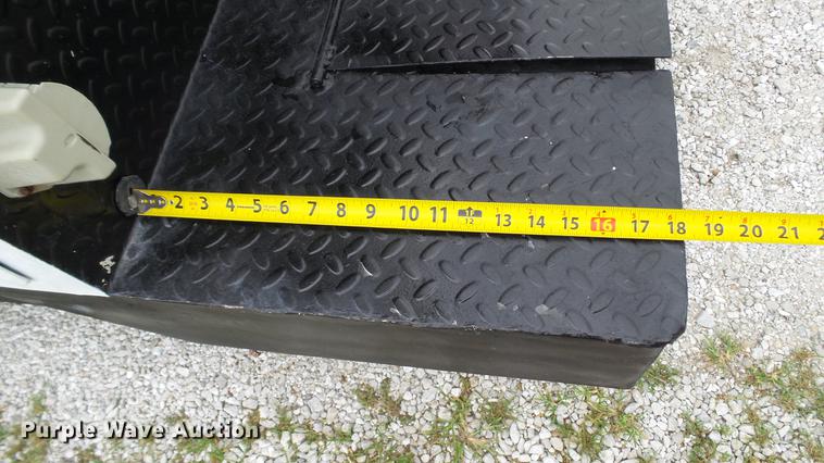 image for item DD7366 2001 Freightliner FL70 service truck