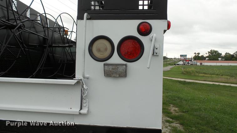 image for item DD7366 2001 Freightliner FL70 service truck