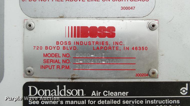 image for item DD7366 2001 Freightliner FL70 service truck