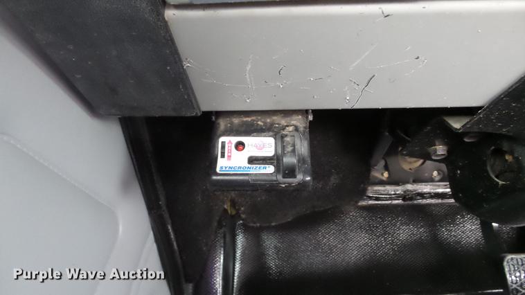 image for item DD7366 2001 Freightliner FL70 service truck