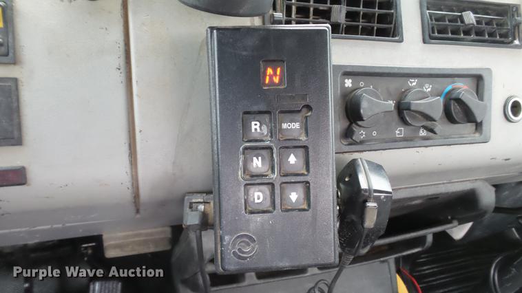 image for item DD7366 2001 Freightliner FL70 service truck