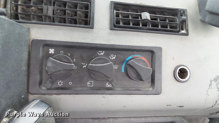 image for item DD7366 2001 Freightliner FL70 service truck