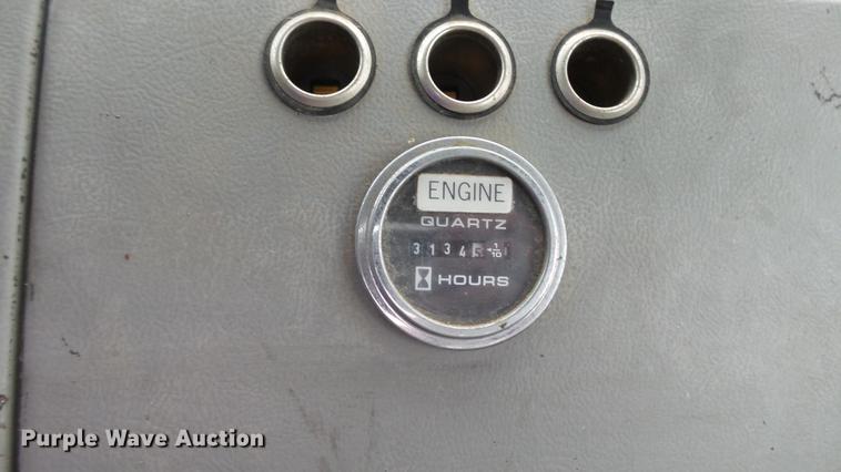 image for item DD7366 2001 Freightliner FL70 service truck