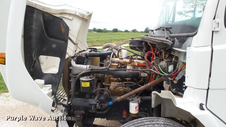 image for item DD7366 2001 Freightliner FL70 service truck