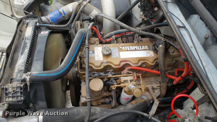 image for item DD7366 2001 Freightliner FL70 service truck