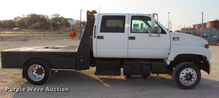 image for item DE0187 2000 Chevrolet C6500 flatbed truck
