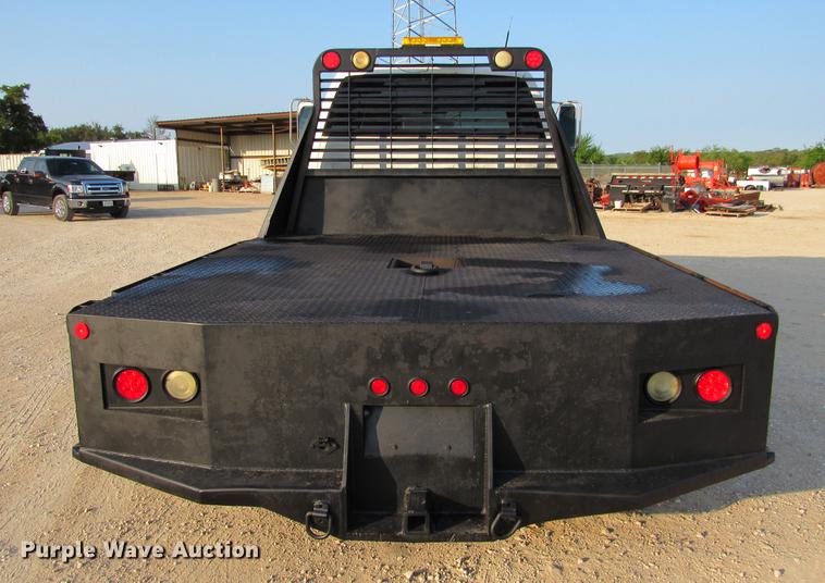 image for item DE0187 2000 Chevrolet C6500 flatbed truck