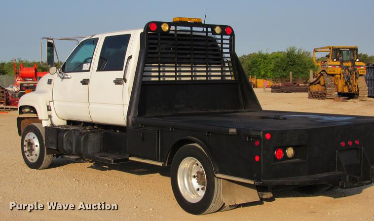 image for item DE0187 2000 Chevrolet C6500 flatbed truck