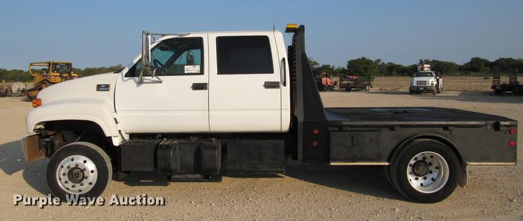 image for item DE0187 2000 Chevrolet C6500 flatbed truck