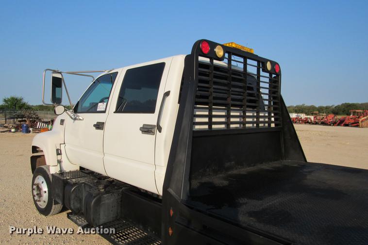 image for item DE0187 2000 Chevrolet C6500 flatbed truck