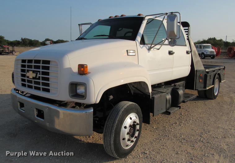 image for item DE0187 2000 Chevrolet C6500 flatbed truck