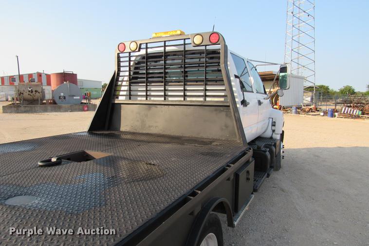 image for item DE0187 2000 Chevrolet C6500 flatbed truck