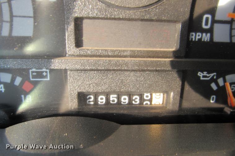 image for item DE0187 2000 Chevrolet C6500 flatbed truck